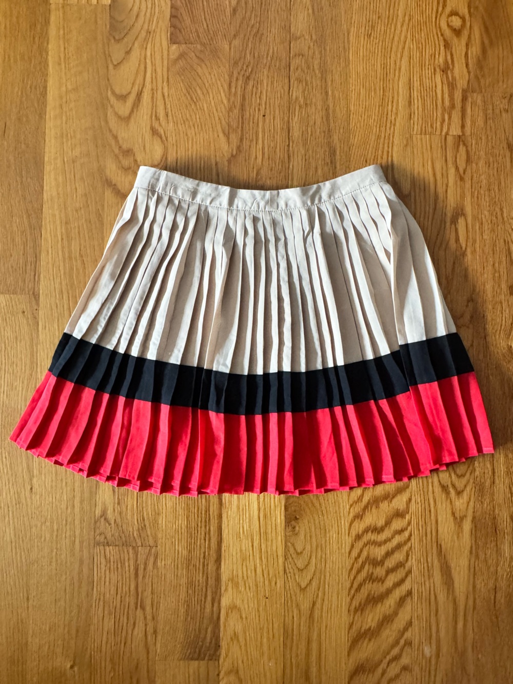 Forever 21 F21 Beige Red Black Pleated Chiffon Side Zip Mini Skirt XS